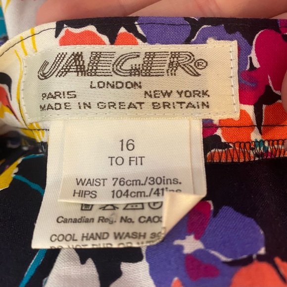 Vintage floral Jaeger outfit set, skirt & top, floral set, floral skirt, size M, - Picture 15 of 16